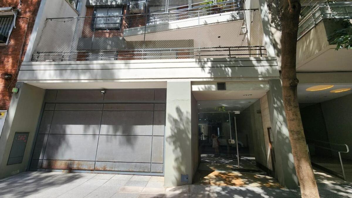 Modern And Bright With Balcony In Bsas
